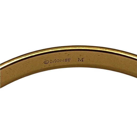 Vintage Monet Gold Tone Bangle Bracelet w/etching. - Picture 3 of 4